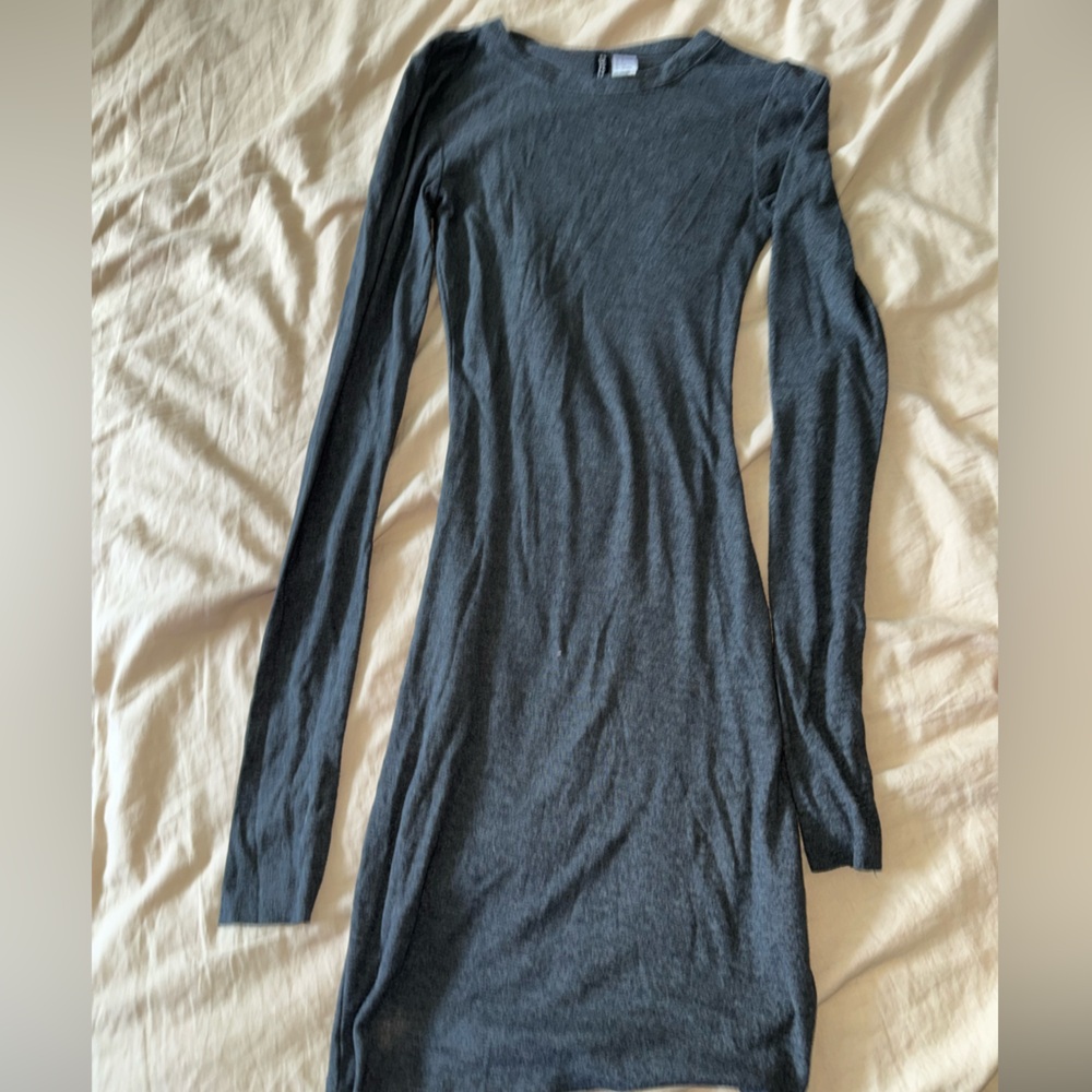 H&M Gray Fitted Bodysuit Top